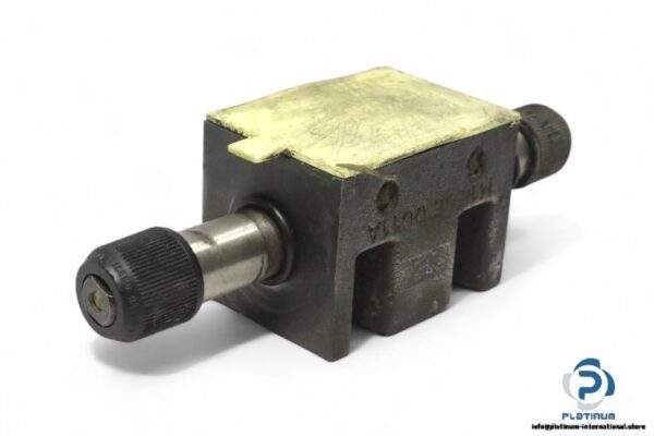 Aron-AD5E04C-2-solenoid-operated-directional-valve(used)-1