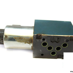 bosch-0-810-001-816-directional-control-valve-3