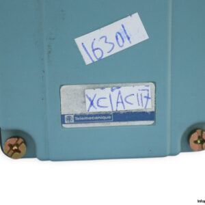 telemecanique-XC1AC117-limit-switch-(New)-2
