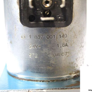 bosch-0-810-001-748-directional-control-valve-2