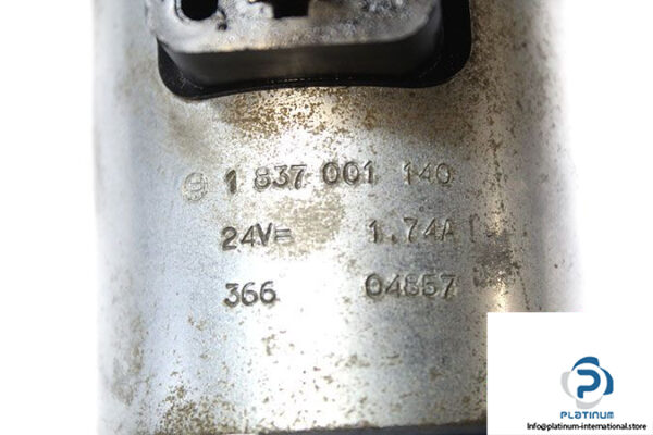 bosch-0-810-001-825-directional-control-valve-2