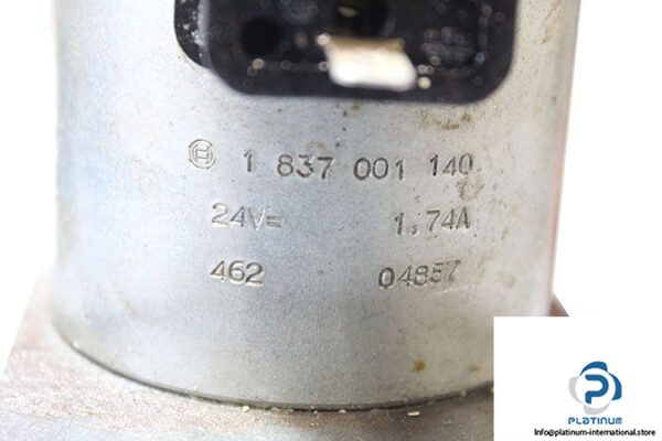 bosch-0-810-001-845-directional-control-valve-2