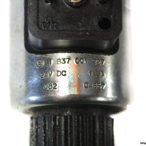 bosch-0-810-091-227-directional-control-valve-2