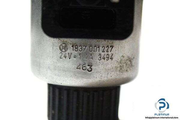 bosch-0-810-091-240-directional-control-valve-2