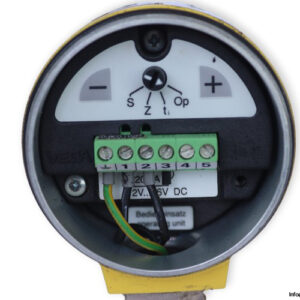 vega-D85.XGG4121CA1DX-hydrostatic-pressure-transmitter-(Used)-1