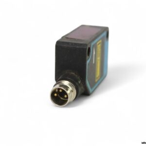 sick-WL100L-F2131-photoelectric-retro-reflective-sensor(used)-1