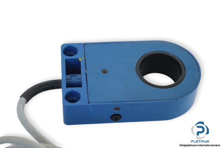 selet b01an22no inductive proximity switch selet-B01AN22NO-inductive-proximity-switch-(new)-1