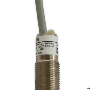 selet-B01G122PO-inductive-proximity-sensor-(New)-5