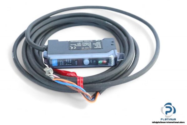 keyence-FS-T1-fiber-amplifier-(new)-2