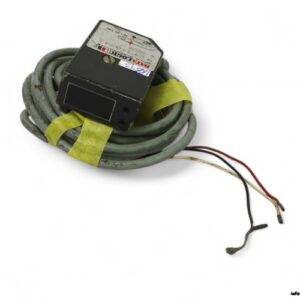 datalogic-ET3-0341-universal-midi-sensor-(used)