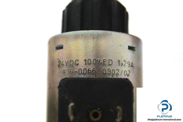 denison-4d01-3151-0101-b1g0q-directional-control-valve-2