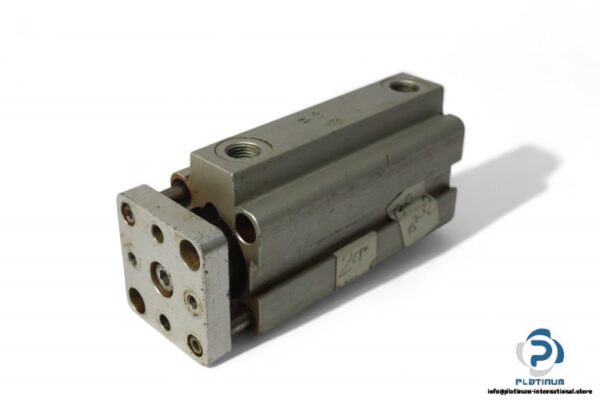 bosch-0-822-010-319-compact-cylinder(used)