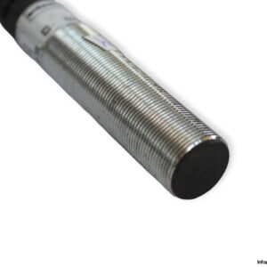 telemecanique-XSA-A05010-inductive-sensor-(new)-1