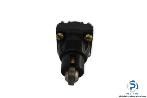 telemecanique-XCK-M-limit-switch-(new)-1
