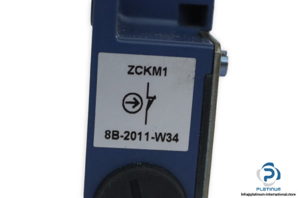 telemecanique-ZCKM1-limit-switch-(new)-1