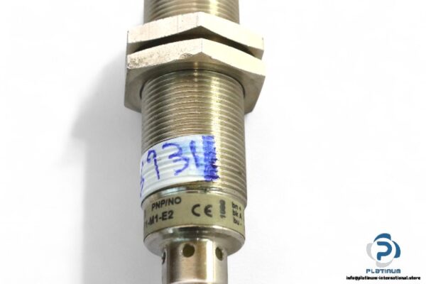 omron-TL-X8MF1-M1-E2-proximity-sensor-(new)-2