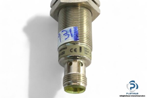 omron-TL-X8MF1-M1-E2-proximity-sensor-(new)-4