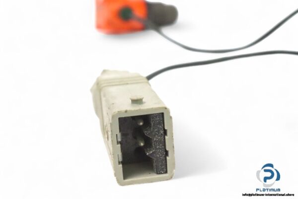 micro-switch-PC4LF-20-photoelectric-sensor-(used)-2