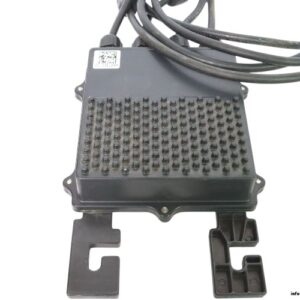 solar-edge-OP300-MV-MC4SM-4-power-optimizer-(used)-1