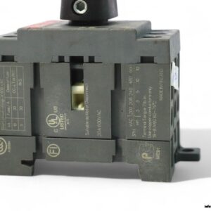 abb-OT16F3-switch-disconnector-used-2