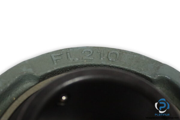 nsk-UCFL-210-oval-flange-ball-bearing-unit-new-1