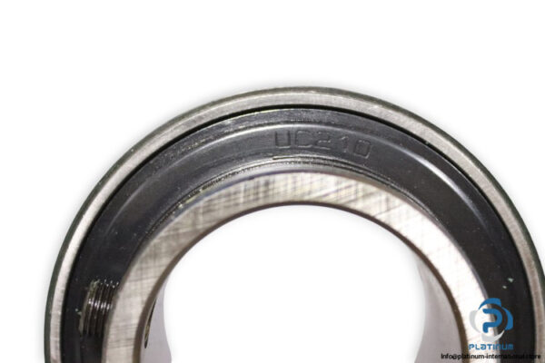 fk-UCF210-four-bolt-square-flange-unit-new-carton-3