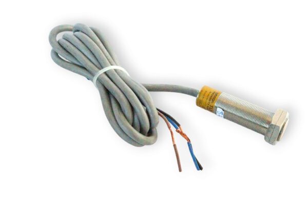 omron-TLE-X5C1-G-inductive-proximity-sensor-(Used)
