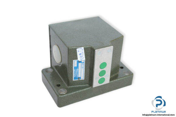 balluff-BES-516-B3-V-H12-602-11-mechanical-multiple-position-switch-(New)