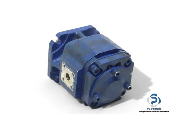 rexroth-R900949135-internal-gear-pump(used)-1