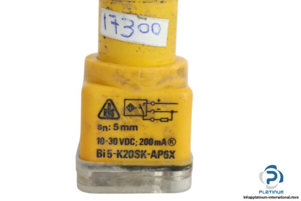 turck-BI5-K20SK-AP6X-inductive-sensor-(used)-2