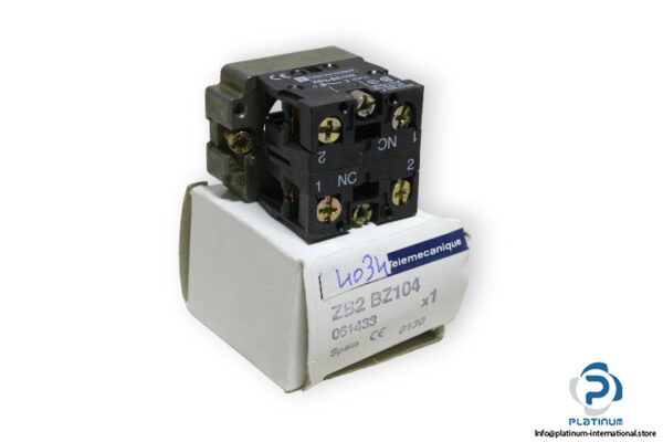 telemecanique-zb2-bz104-body-for-control-button-new