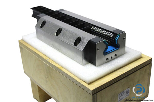 rexroth-R185462210-roller-runner-block-new-carton-1