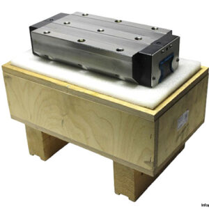 rexroth-R185462210-roller-runner-block-new-carton-2