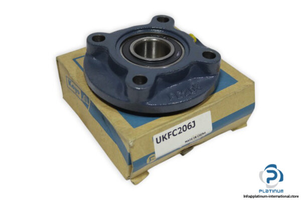 koyo-UKFC206-J-round-flange-ball-bearing-unit-new-carton