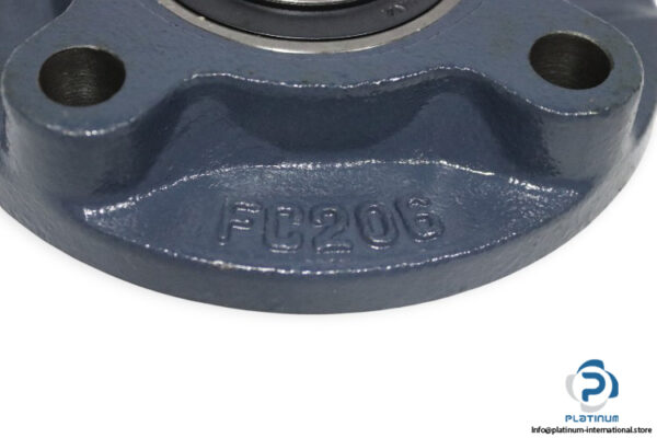 koyo-UKFC206-J-round-flange-ball-bearing-unit-new-carton-1