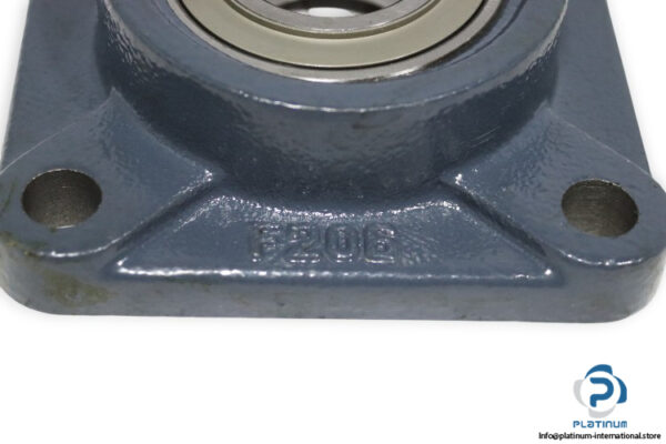 koyo-UKF206-J-square-flange-ball-bearing-unit-new-carton-2