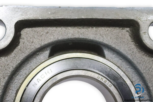 nachi-UKF-210-four-bolt-square-flange-unit-new-carton-1