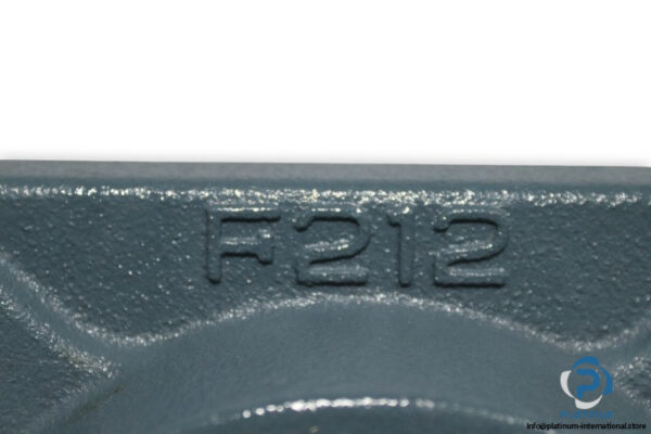 nachi-UKF-212-four-bolt-square-flange-unit-new-carton-2