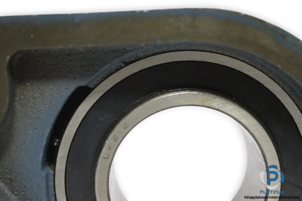 trans-link-UKFL-212-oval-flange-ball-bearing-unit-new-carton-3