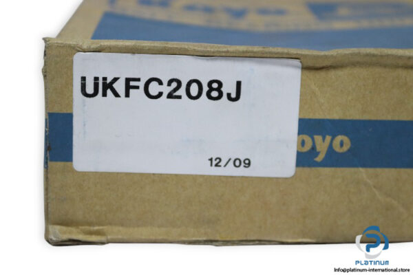 koyo-UKFC208-J-round-flange-ball-bearing-unit-new-carton-4