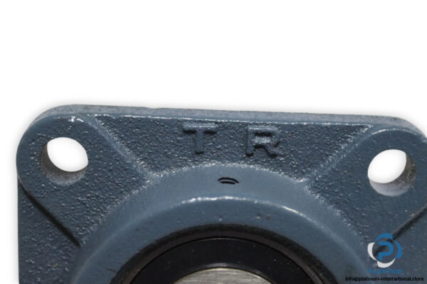 trans-link-UKF-206-four-bolt-square-flange-unit-new-carton-2