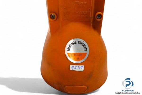 hoerbiger-pneumatic-F-531-RF-08-foot-pedal-valve-(Used)-3