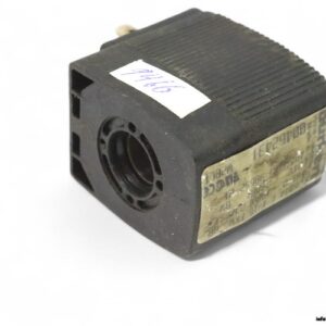 Burkert-6014-C-1-16-FKM-BR-G1-8-PMAX-232PSI-electrical-coil(used)-2