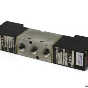 Koganei-200-4EI-39-SR-double-solenoid-valve(used)-1