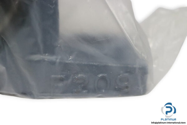 trans-link-UCP-209-pillow-block-ball-bearing-unit-new-carton-2