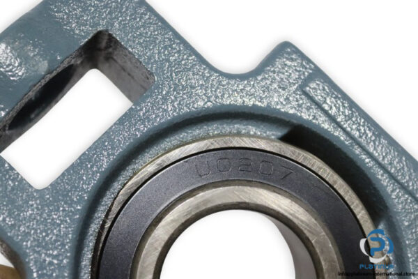 nachi-UCT-207-take-up-ball-bearing-unit-carton-new-2