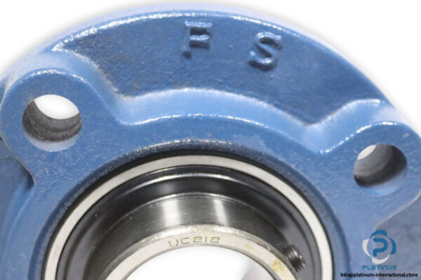 fs-UCFC-212-round-flange-ball-bearing-unit-new-carton-2