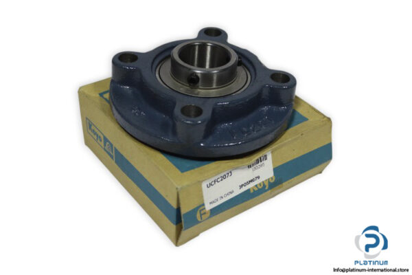 koyo-UCFC-207-J-round-flange-ball-bearing-unit-new-carton