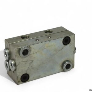lubriquip-MD.4-divider-valve-(Used)-1