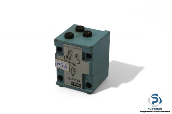 parker-PXC-J11-pneumatic-switch-body-(Used)